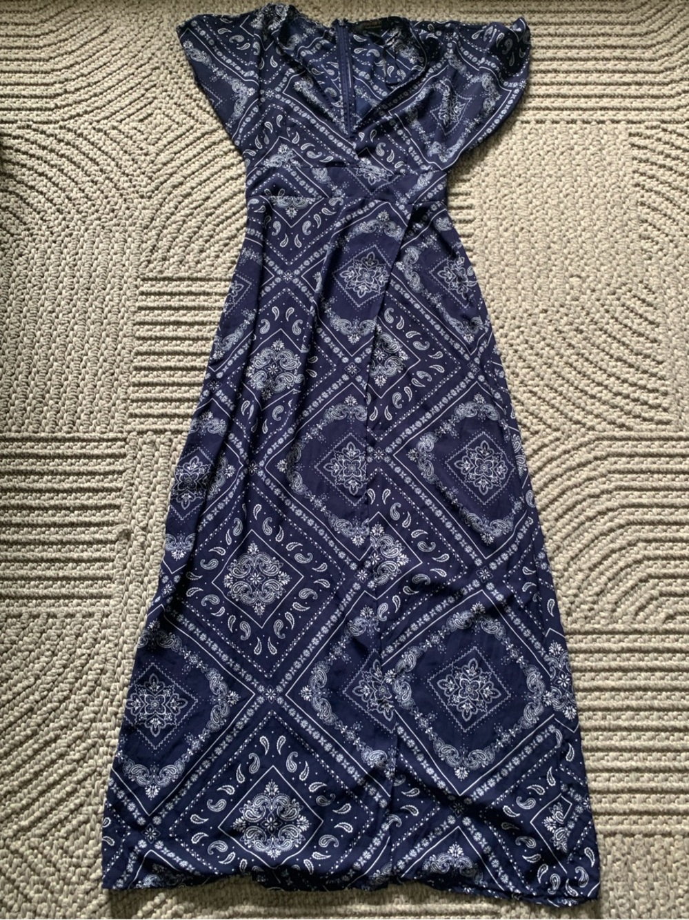 Forever 21 Navy Bandana-Print Short Sleeve Maxi Dress